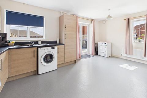 3 bedroom end of terrace house for sale, 80 Osborne Way, Horncastle