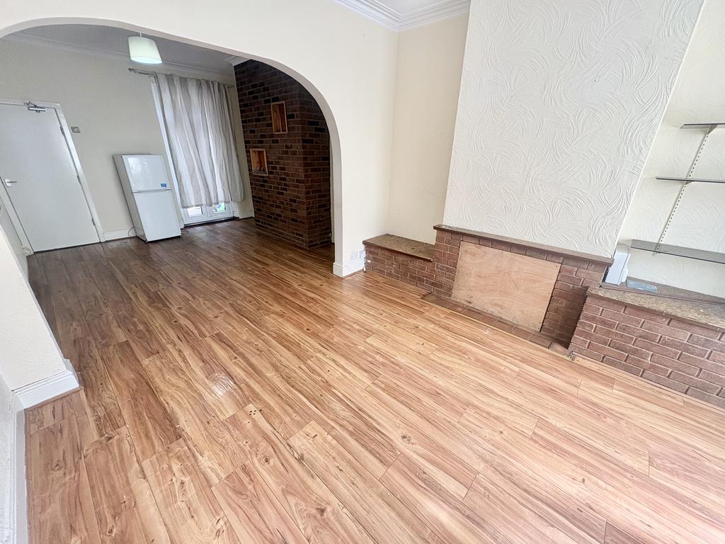 House in Smethwick - View 2
