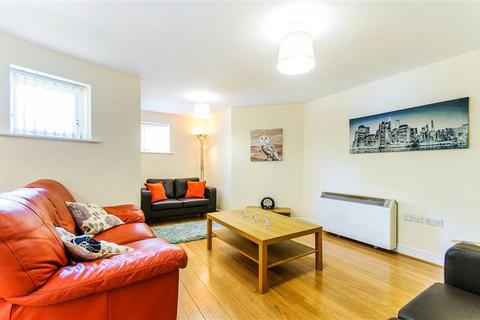 2 bedroom flat to rent, St Andrews Close, CANTERBURY, CT1