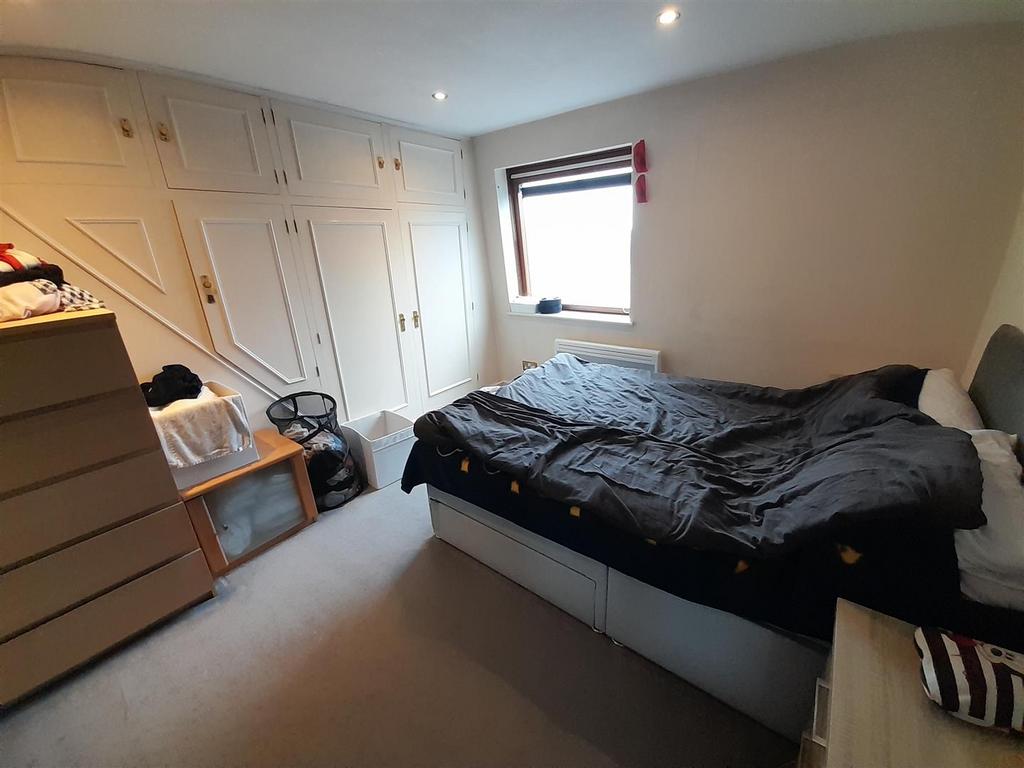 Apartment in London - View 2