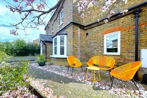 3 bedroom detached house to rent, Shortlands Road, Kingston upon Thames, Surrey, KT2