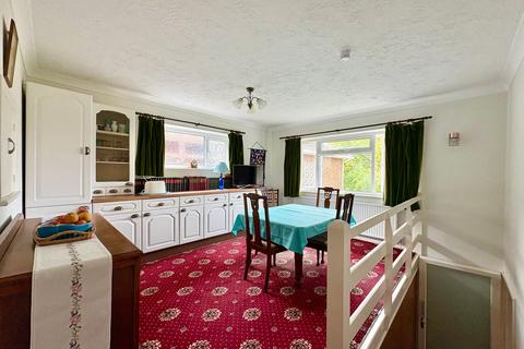 3 bedroom detached house for sale, Maple Walk, Bexhill-on-Sea, TN39