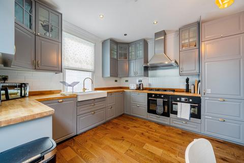 5 bedroom end of terrace house for sale, Azof Street, London