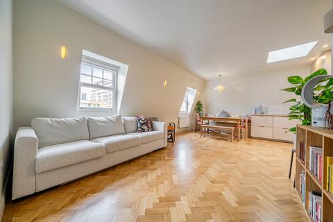 5 bedroom end of terrace house for sale, Azof Street, London