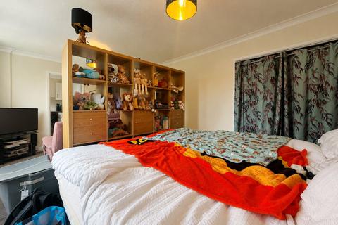 Studio for sale, Friars Court, Melton, Woodbridge