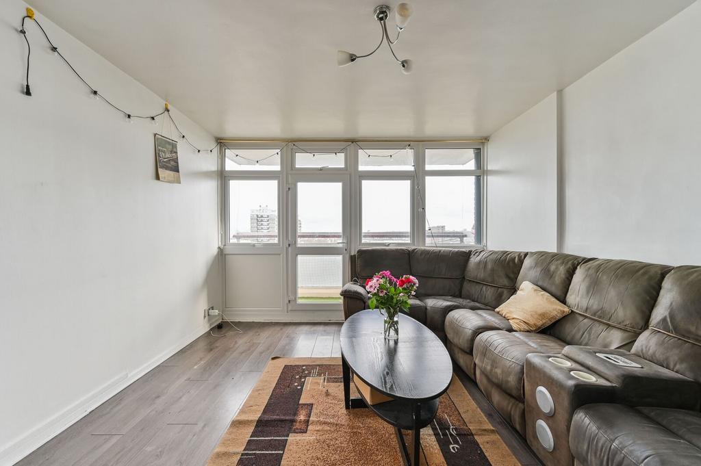 Apartment in London, North Woolwich - View 2
