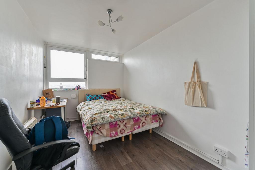 Apartment in London, North Woolwich - More