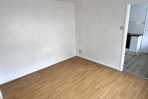 2 bedroom end of terrace house to rent, Newark Road, Lincoln, Lincolnshire, LN5