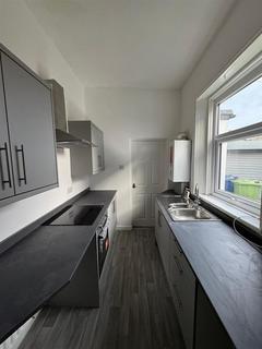 3 bedroom terraced house to rent, Ravensworth Street, Sunderland