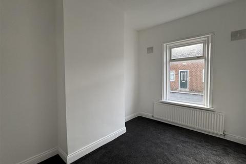 3 bedroom terraced house to rent, Ravensworth Street, Sunderland