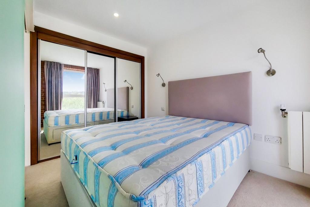 Apartment in London, Royal Borough of Greenwich - View 4