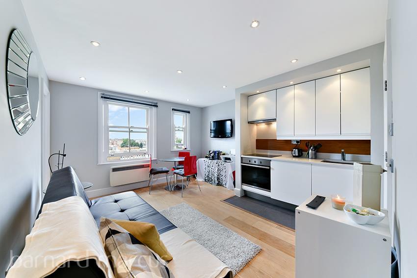 Apartment in Earls Court SW5 - View 5