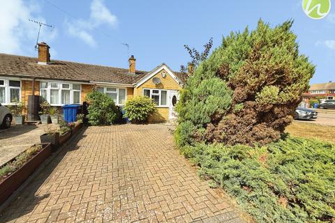 2 bedroom terraced house for sale, Markhams, Stanford-Le-Hope, SS17