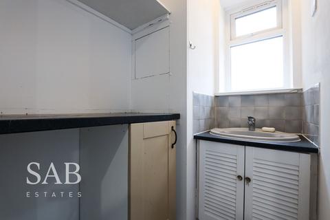 Studio to rent, Brendon Close, Harlington, UB3