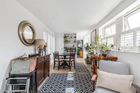 undefined, Brookfield Mews, London SW13