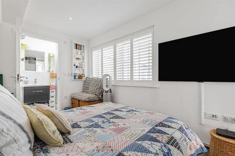 undefined, Brookfield Mews, London SW13