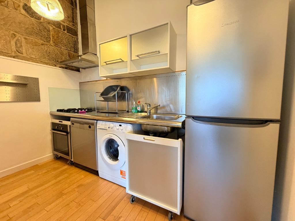 Apartment in Glasgow - More