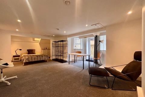 1 bedroom apartment to rent, 10 288 Iffley Road, Basement Flat, Iffley, Oxfordshire, OX4