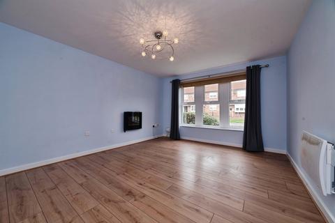 2 bedroom ground floor flat for sale, Marfleet Avenue, Hull