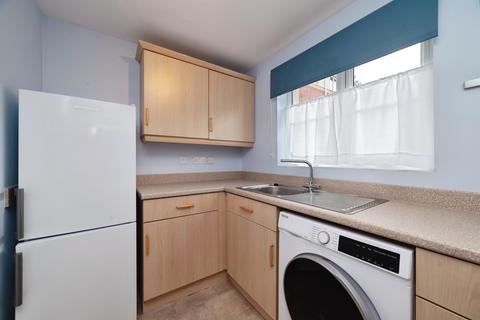 2 bedroom ground floor flat for sale, Marfleet Avenue, Hull