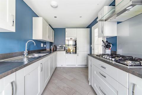 4 bedroom detached house for sale, Peacock Chase, Great Park, NE13