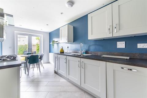 4 bedroom detached house for sale, Peacock Chase, Great Park, NE13