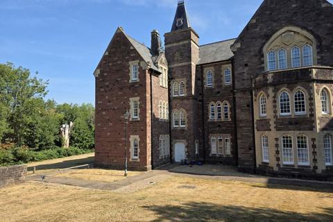 Sarno Square, Abergavenny, NP7