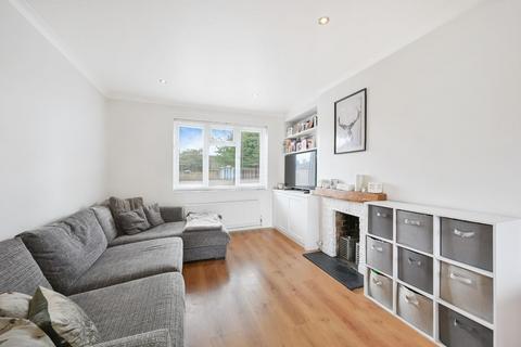 3 bedroom terraced house for sale, Merton Gardens, Tadworth KT20