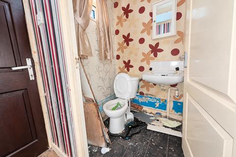 3 bedroom end of terrace house for sale, Bradford BD4