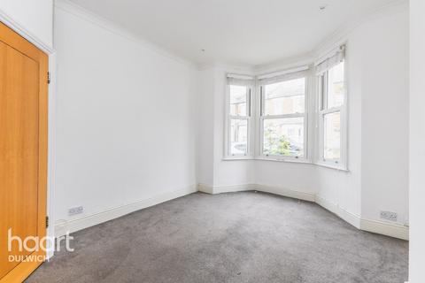 2 bedroom flat for sale, Underhill Road, London