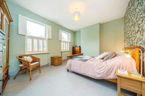 3 bedroom semi-detached house for sale, Scylla Road, London SE15