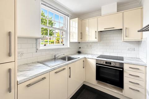 2 bedroom apartment to rent, Cornwallis Road, London, SE18