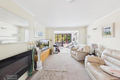 3 bedroom detached bungalow for sale, Stephenson Road, North Fambridge, Chelmsford