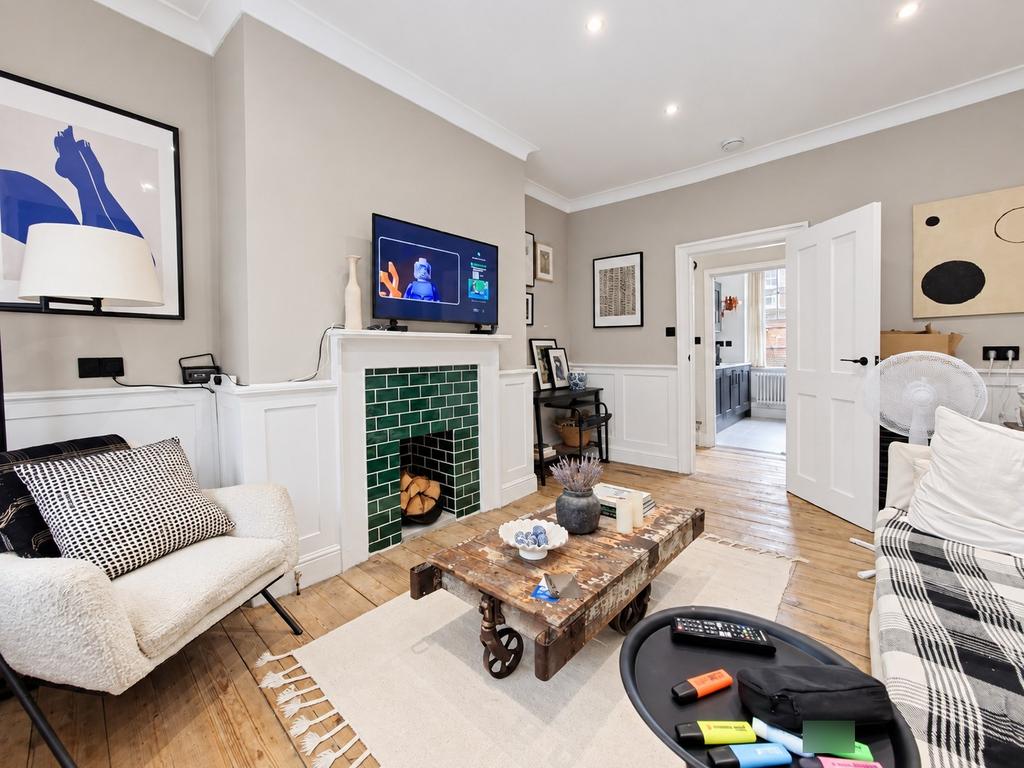Apartment in London, St. George in the East, Wapping - View 5
