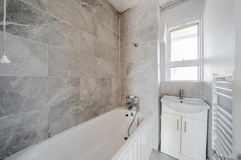 1 bedroom apartment for sale, King & Queen Street, London