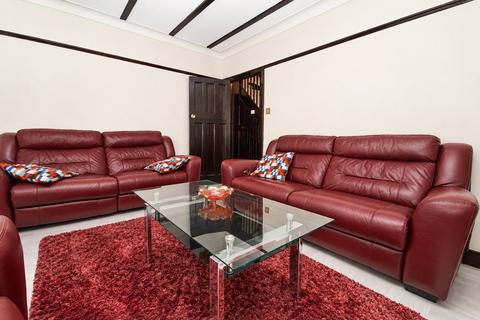 4 bedroom terraced house to rent, Warlingham Road, Thornton Heath, CR7