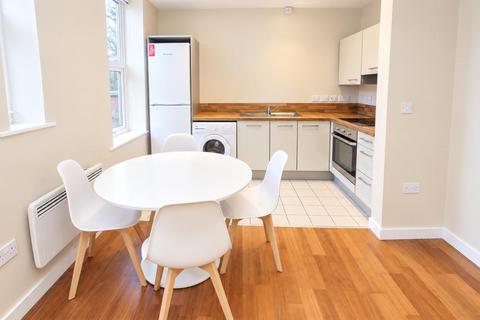 2 bedroom flat to rent, Ring Road Moortown, Leeds, LS17
