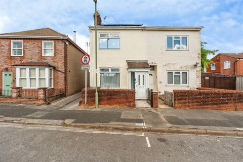 2 bedroom semi-detached house for sale, Cherbourg Road, Eastleigh