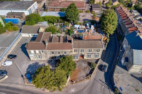 Pub for sale, Stones Cross Hotel, 2 North Road, Midsomer Norton, Somerset BA3 2QD