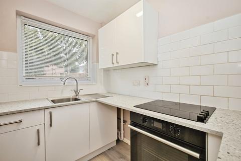 2 bedroom semi-detached house for sale, Cavalier Close, Yeovil