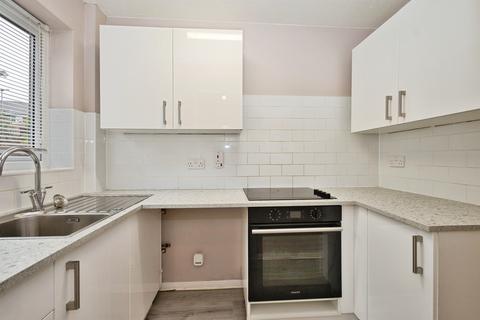 2 bedroom semi-detached house for sale, Cavalier Close, Yeovil