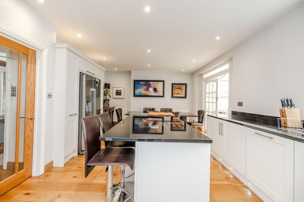 House in Newcastle Upon Tyne - View 4