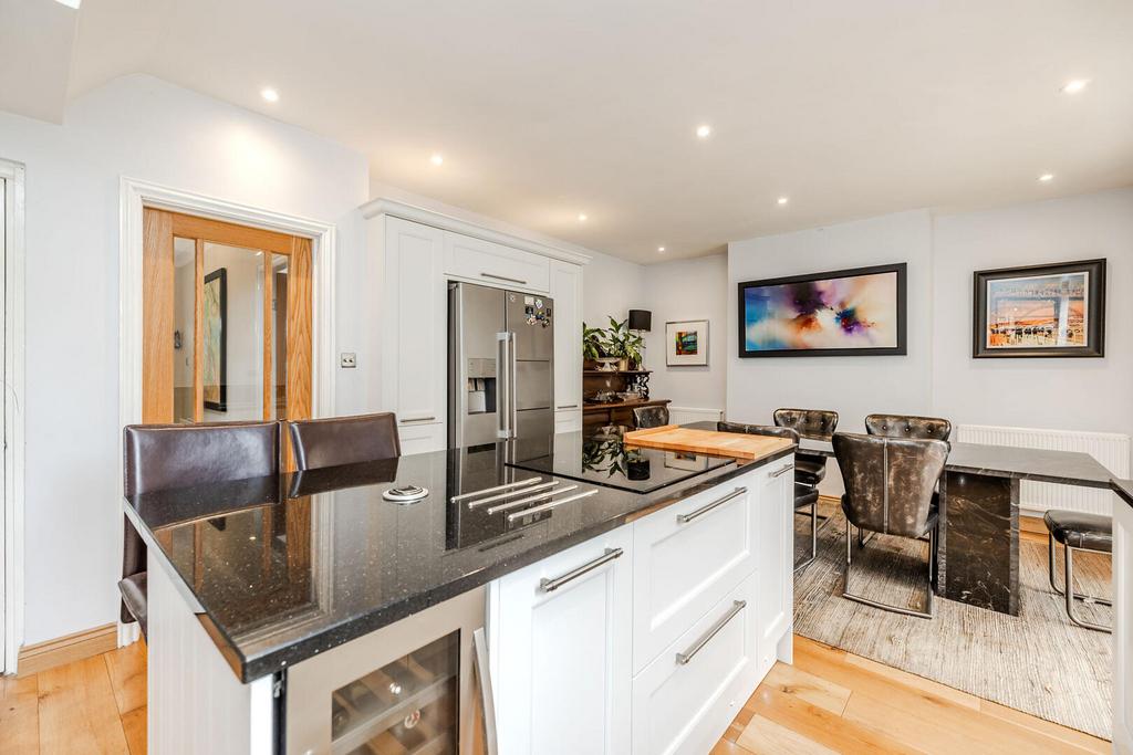 House in Newcastle Upon Tyne - View 5