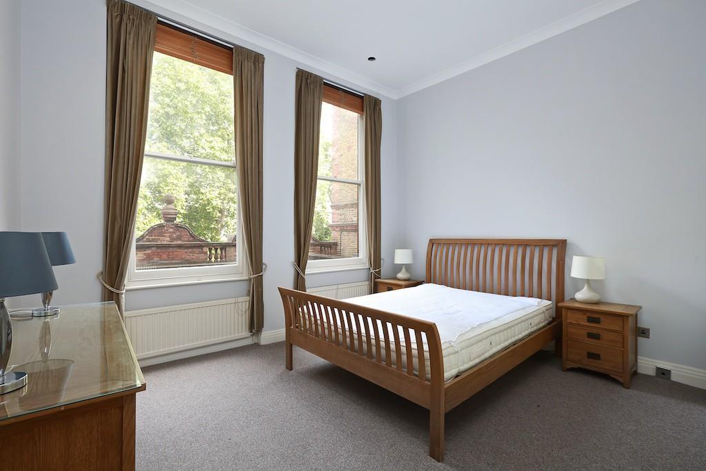 Apartment in South Kensington - View 5