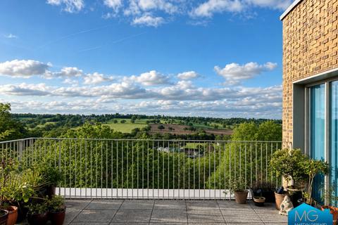 3 bedroom penthouse for sale, Cornforth Lane, London, NW7