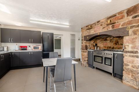 4 bedroom property with land for sale, Minnetts Lane, Rogiet, NP26