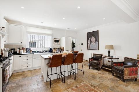 3 bedroom terraced house to rent, Margaretta Terrace, London, SW3