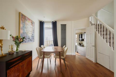 3 bedroom terraced house for sale, Magnolia Road, Chiswick, W4