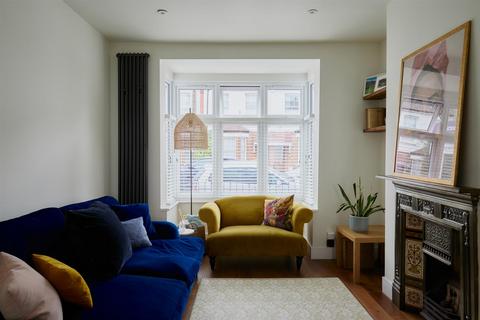 3 bedroom terraced house for sale, Magnolia Road, Chiswick, W4