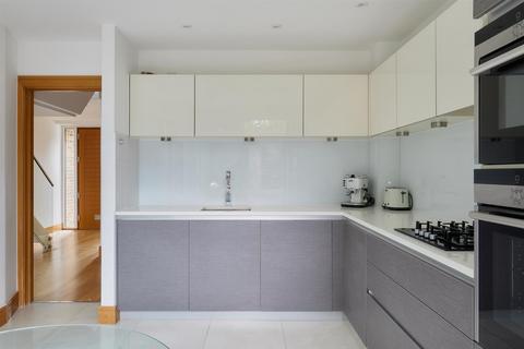 3 bedroom townhouse for sale, Netheravon Road South, Chiswick, W4